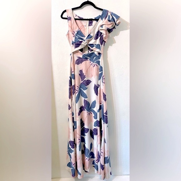 Dresses & Skirts - Gorgeous Bodycon floor length pink gown in floral pastels.Cut out at waist.XS